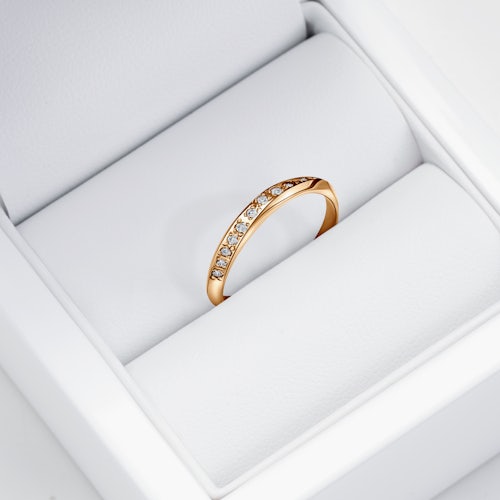 Pierścionek SAVICKI: złoty, diamenty